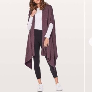 lululemon | live freely wrap